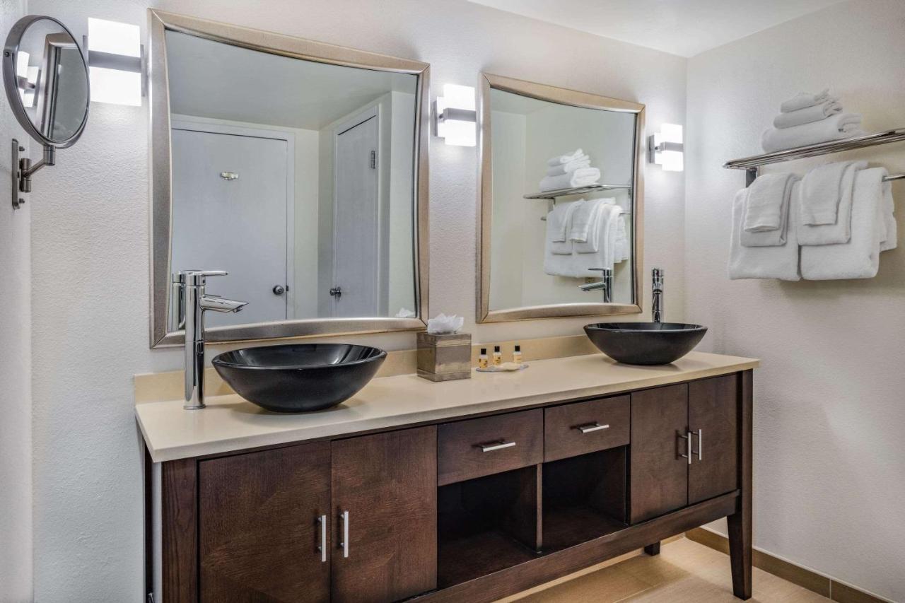 Готель Wyndham Sacramento Carmichael Екстер'єр фото