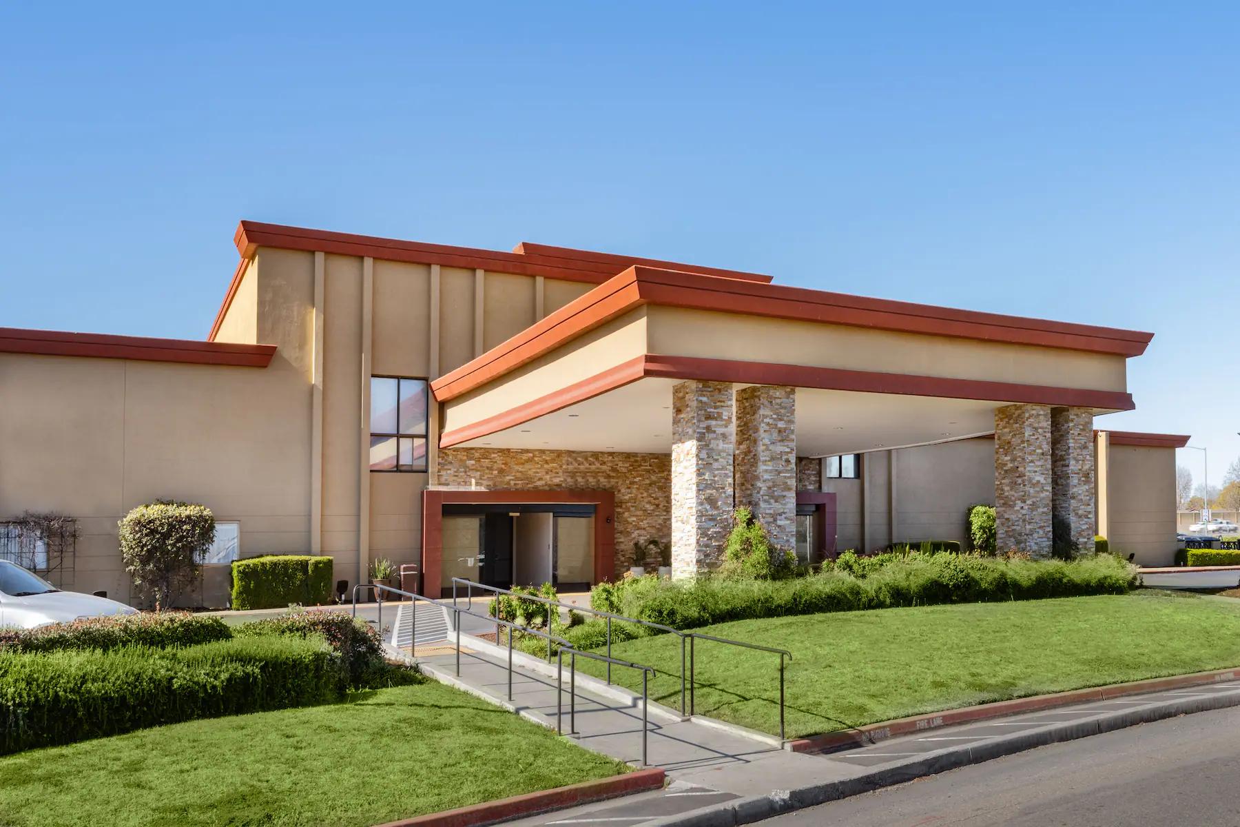Готель Wyndham Sacramento Carmichael Екстер'єр фото