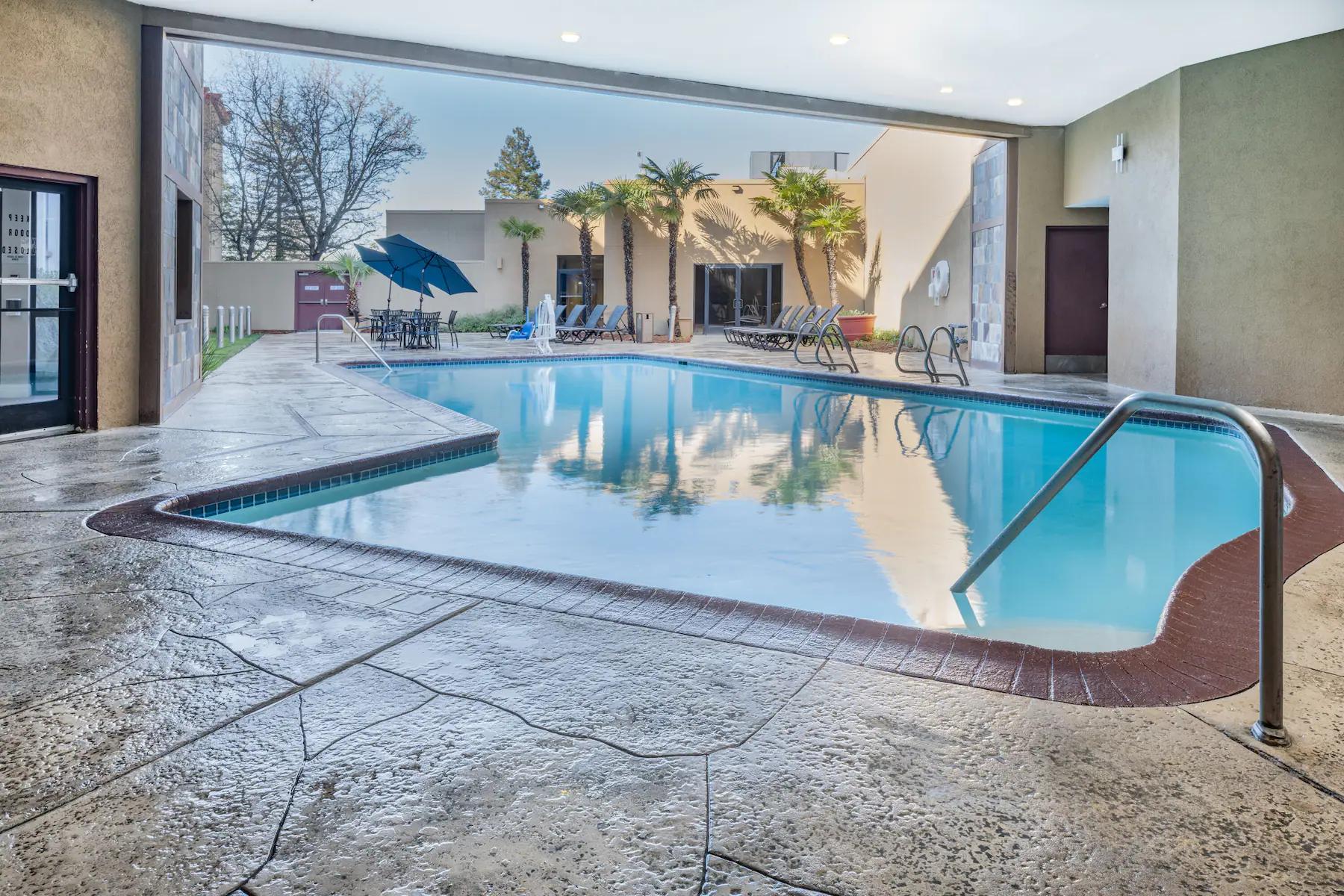 Готель Wyndham Sacramento Carmichael Екстер'єр фото